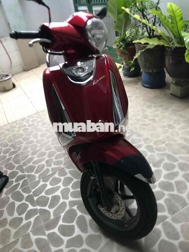 tôi bán chiếc xe yamaha latte màu đỏ dt 125c/c