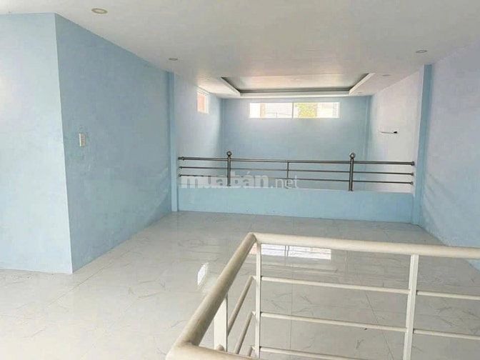 Kẹt tiền đẩy gấp căn nhà ở Trung Chánh, Hóc Môn, 62m2 ,SHR, 780 triệu