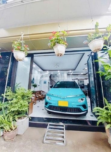 Bán nhà Tân Mai, DT 50 m2 x 6 tầng nhà đẹp, giá tốt!