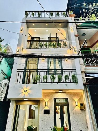 NHÀ MỚI 3 TẦNG - KHU ẨM THỰC PHAN XÍCH LONG