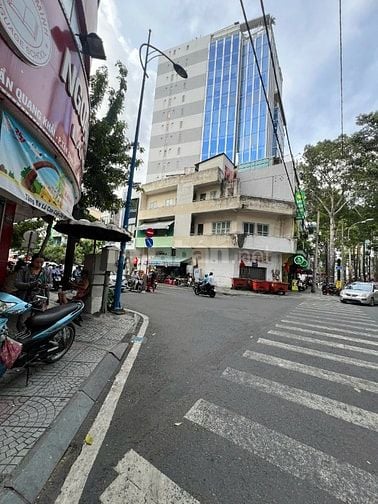 Cho thuê nhà Mặt Tiền đường Trần Quang Khải, p Tân Định, Quận 1, tpHCM