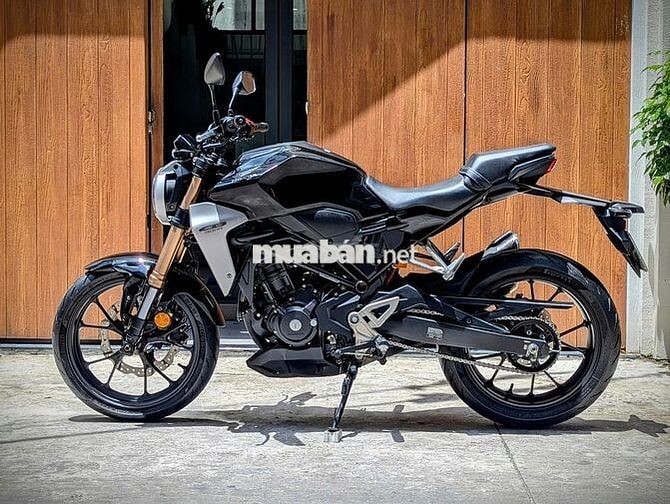 Honda  CB 300 bssg, xe full zin bao kiểm đinh