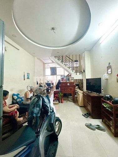 4x15, nhà đúc 3 tấm, hẻm xe hơi vào tận cửa đường 18b, giáp Mã Lò