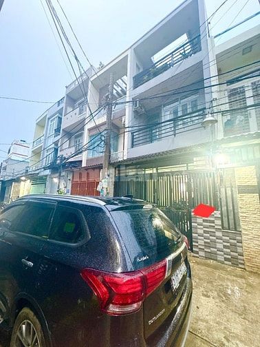 4x15, nhà đúc 3 tấm, hẻm xe hơi vào tận cửa đường 18b, giáp Mã Lò