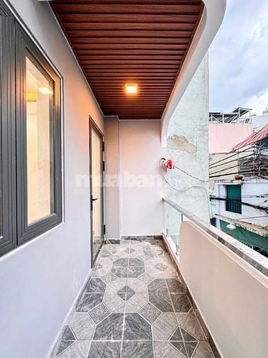 Nhà mới xây DT: 4.1x14.5m nở hậu, 3PN 3WC có Phòng Ngủ dưới trệt 