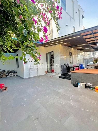 SIÊU PHẨM NHÀ BIỆT THỰ VĨNH NGỌC CẠNH KĐT VĨNH ĐIỀM TRUNG