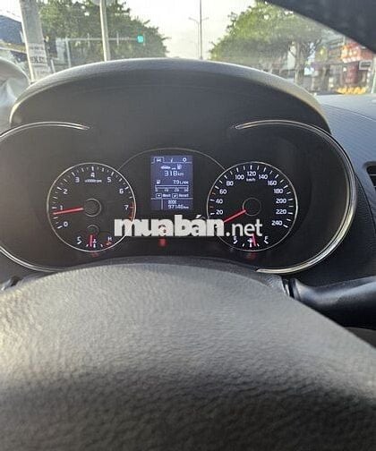 Kia K3 2015 1.6 MT - 97000 km
