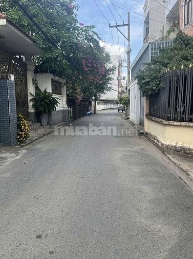 Bán gấp nhà 2 tầng tại phan văn hớn,hóc môn 80m2 giá 1tỷ2,sổ riêng
