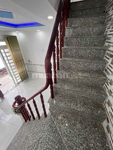  Nhà chính chủ giá 435triệu, gần ngã 3 Mỹ Hạnh cũ, cách hóc môn 5phút