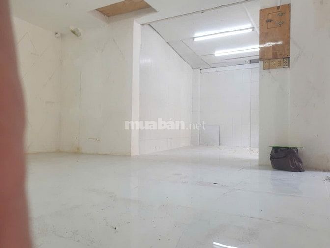 Cho thuê nhà mặt tiền kinh doanh Nguyễn Hữu Thận, Phường 2, Quận 6