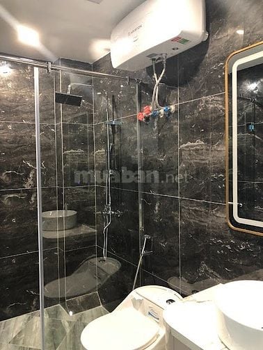 Nhà riêng 51m x 7T thang máy, oto vào nhà, sát Hồ Đền Lừ, giá 20.9 tỷ
