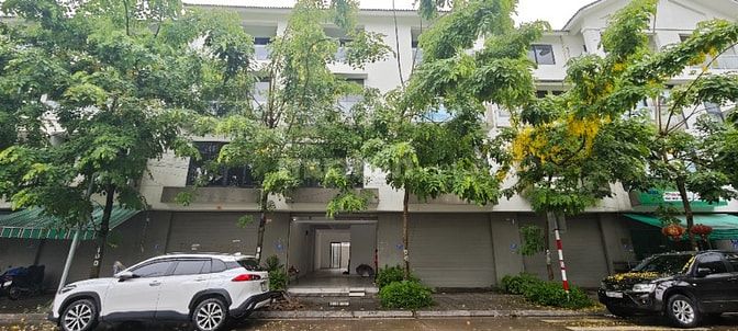 Chính chủ cho thuê SHOPHOUSE TO, ĐẸP, MỚI 4 tầng  khu B đô thị Gelexim