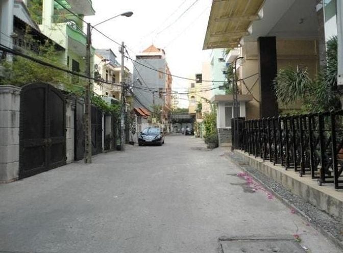 Bán nhà HXH 212b/ Nguyễn Trãi Q1, DT 5.5x18m,Giá 17.5 tỷ DT CN 100m2