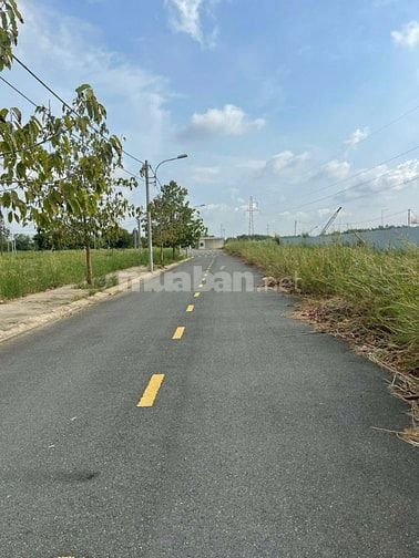 Chính chủ bán gấp nền Long Hậu Sài Gòn Village chỉ 2 ty2 SHR 80m2