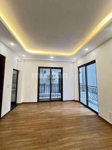 Bán nhà Xuân Đỉnh 35m, 5 tầng. Mặt tiền 6,7m, đường vào 3m cực hiếm!