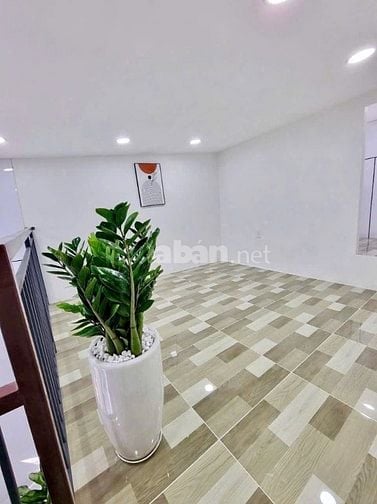 Nhà Mới Đẹp Vào ở Ngay Giá Hơn 2 tỷ 43m2 Linh Xuân, Sổ hồng riêng 2PN