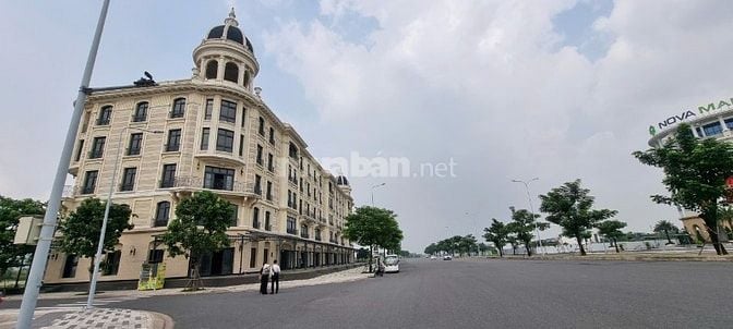 Cho thuê mặt bằng shophouse dự án Aqua City (Đồng Nai)