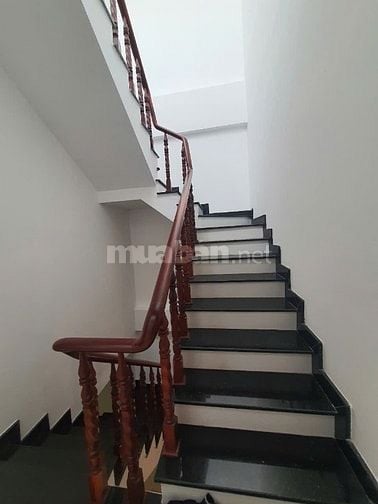 Cho Thuê Nhà  Nguyên Căn 2 Lầu Hẻm 10m , số 154 Nguyễn Văn Tạo. Nhà Bè