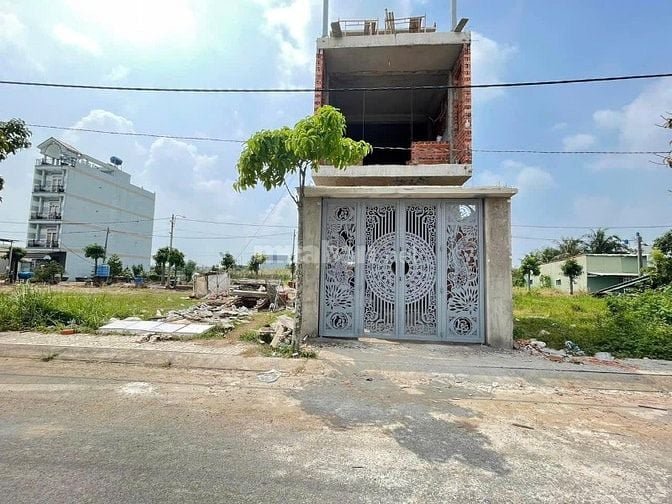Chính chủ cần bán 100m2 giá 810tr tại Long Cang