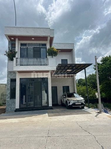 Nhà 1 lầu mới xây 8,35x13m xã Phước Vĩnh An, Củ Chi, SHR, 3,15 tỷ.