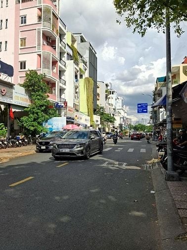 Bán đất 2 mặt tiền Trần Đình Xu p. Cô Giang quân 1 giá 450 tỷ
