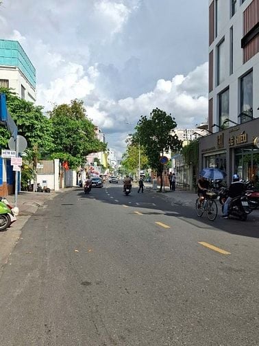 Bán đất 2 mặt tiền Trần Đình Xu p. Cô Giang quân 1 giá 450 tỷ