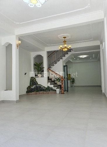 Cần cho thuê nhà HXH 86/2A Phổ Quang P.2 Q.Tân Bình gần CV Gia Định.