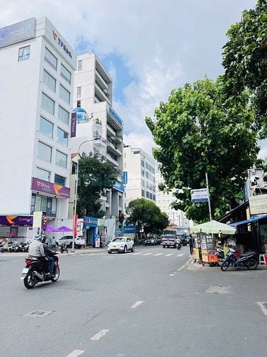 Bán nhà căn góc 2 mặt tiền Kỳ Đồng, Quận 3, trệt, 1 lầu, giá 4,3 tỷ
