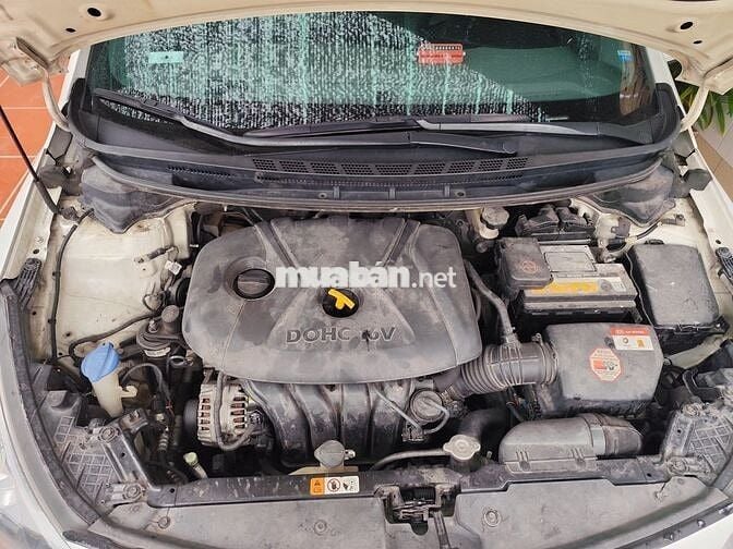 Kia K3 2015 2.0 AT - 200000 km