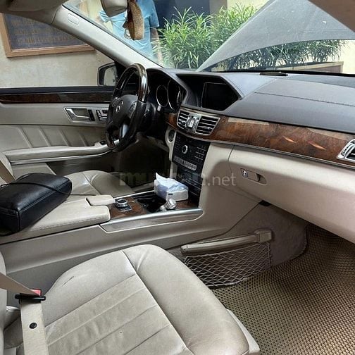 CẦN THANH LÝ XE MERCEDES E400 SẢN XUẤT NĂM 2015, ĐK 2016, MÀU NÂU