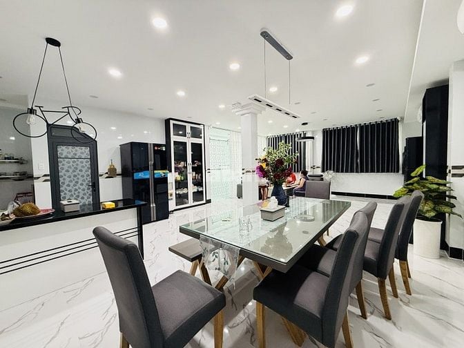 MẶT TIỀN UNG VĂN KHIÊM, P25, BÌNH THẠNH - NGANG 7,5M - 112m2 - 25 TỶ