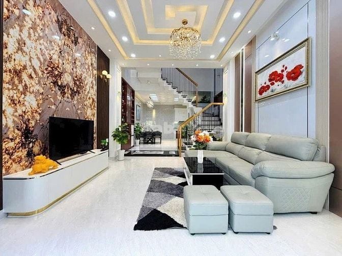 Đi nước ngoài định cư bán gấp nhà ở đường Nguyễn Hiền, phường 4, quận 