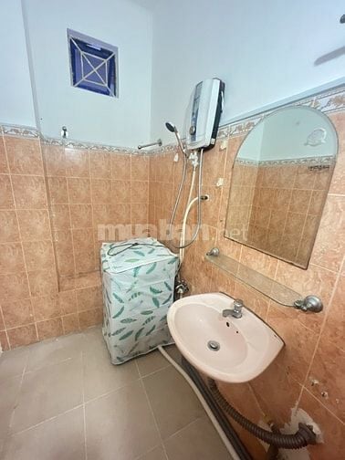 Sang mặt tiền + căn hộ dịch vụ