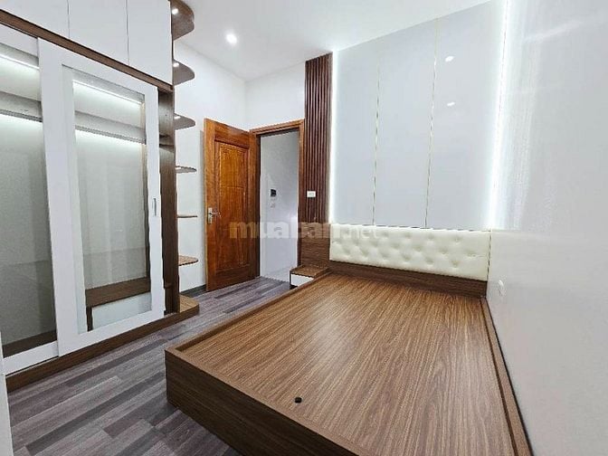 BÁN NHÀ BẠCH MAI_NGÕ NÔNG RỘNG_5TẦNG/3NGỦ_FULL NỘI THẤT_27m2_NHỈNH 5TỶ