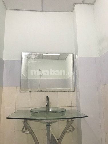 CHO THUÊ NGUYÊN CĂN 7tr: 56m2(4x14), Hẽm lớn, P6 GV, điện nước nhà nc 