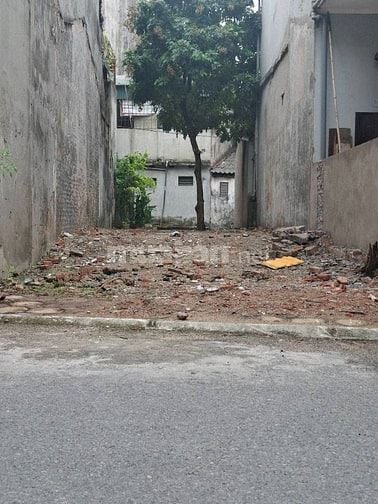 .TT. Trâu Quỳ, Gia Lâm, Hà Nội 81,2m² (2 mặt đường ô tô, ngay cổng phụ