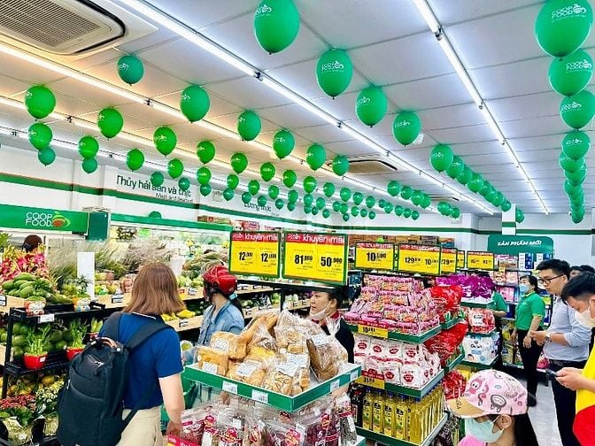 Tuyển Nhân Viên Đi Làm Ngay (Bán Hàng-Tạp Vụ)