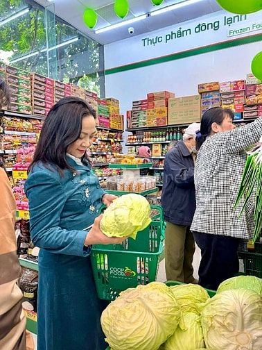 Tuyển Nhân Viên Đi Làm Ngay (Bán Hàng-Tạp Vụ)