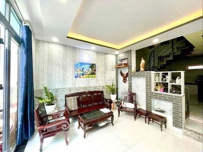 Nhà HXH Thành Thái, P.Diên Hồng. DT 8x12m, 4 tầng – 17.5 tỷ