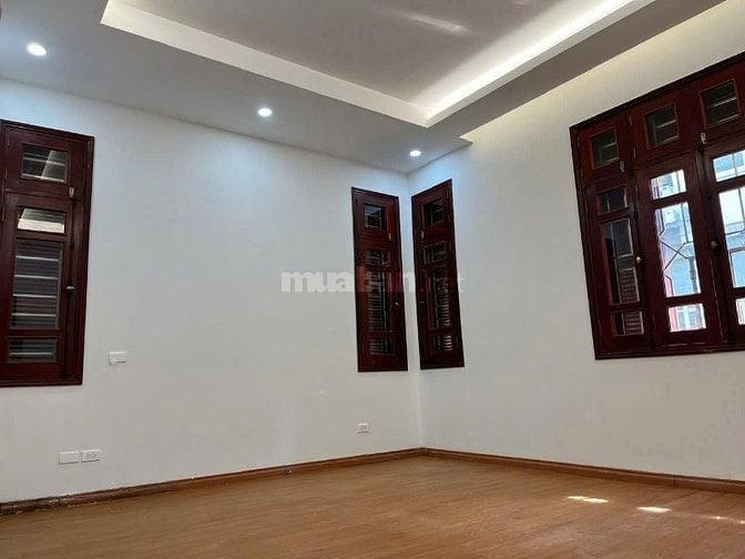 Cho thuê biệt thự dịch vọng-Cầu Giấy 155m2