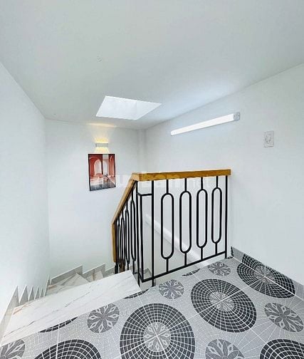 CẦN RA GẤP CĂN NHÀ Đ LÊ DUY NHUẬN, TÂN BÌNH, GẦN CHỢ HOÀNG HOA THÁM