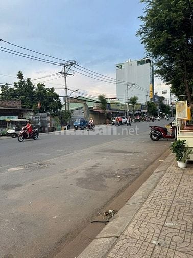 Bán nhà 4 tầng mặt tiền KD Phạm Văn Bạch, Tân Bình