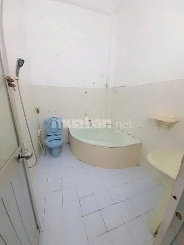 PHÒNG TRỌ TRUNG TÂM QUẬN 8, DƯỚI TRỆT THOÁNG MÁT THUẬN TIỆN DI CHUYỂN