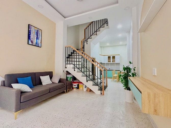 Bán nhà mới xây HXH Nguyễn Đình Chiểu Quận 3, giá chỉ 7.99ty