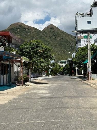 Bán biệt thự MINI-DT168m2-2T-3PN-ôtô đậu cửa-Vĩnh hoà-Nha Trang-3t950