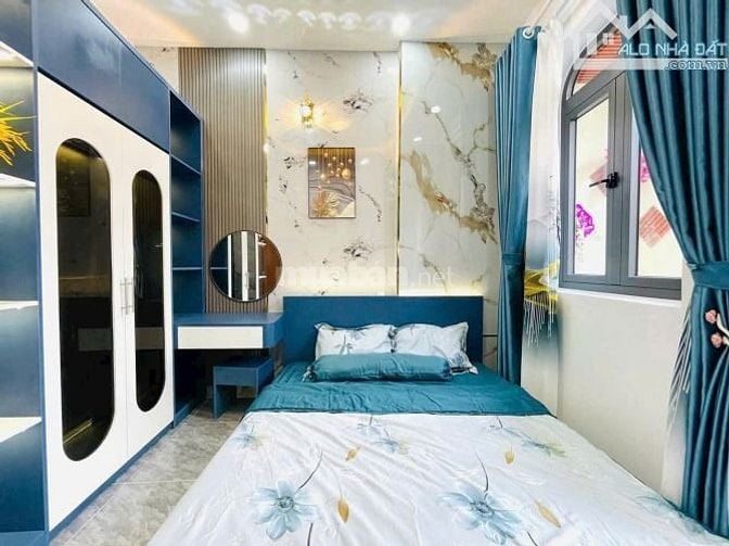Bán nhà Ngộp Thích Quảng Đức Phường 4 Quận Phú Nhuận Giá Chỉ 2Tỷ690Tr