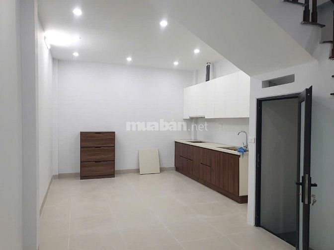Chính Chủ Bán Nhà Ngõ 598 Ngọc Hồi - Gần BV Nội Tiết TW 37M2 -5.8 Tỷ