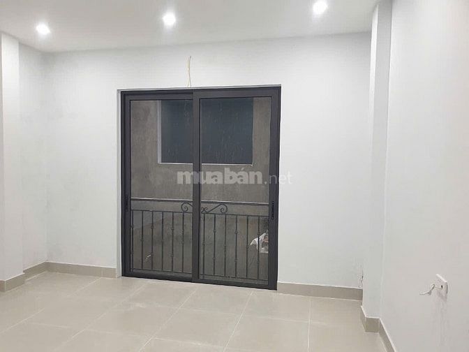 Chính Chủ Bán Nhà Ngõ 598 Ngọc Hồi - Gần BV Nội Tiết TW 37M2 -5.8 Tỷ