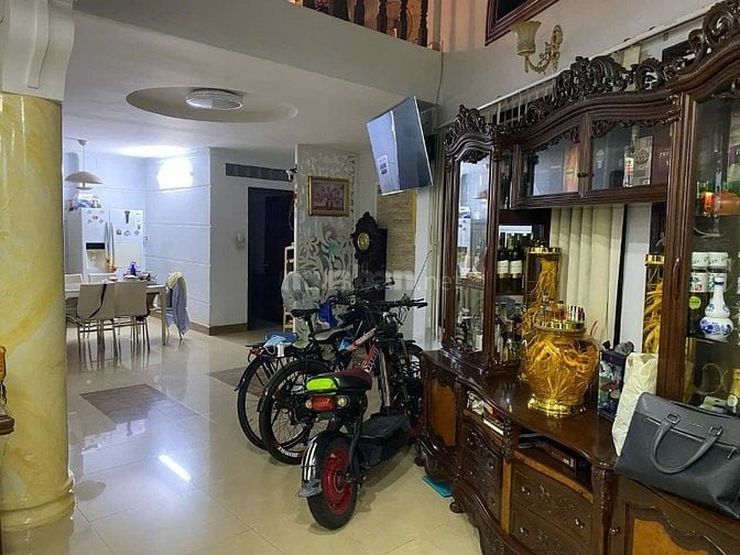 BÁN BIỆT THỰ HXH ĐƯỜNG TRẦN ĐÌNH XU, QUẬN 1