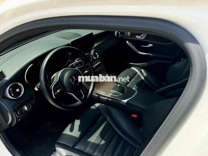 Mercedes Benz GLC 2021 200 4MATIC - 55000